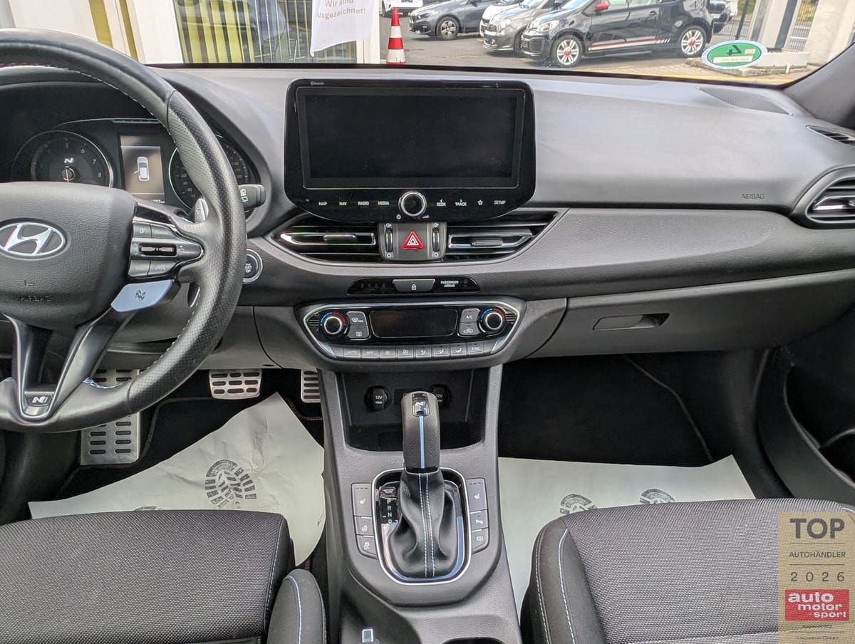 Hyundai i30 2.0 N-Performance*1.Hd*Auto*LED*RKam*CarPlay foto 18
