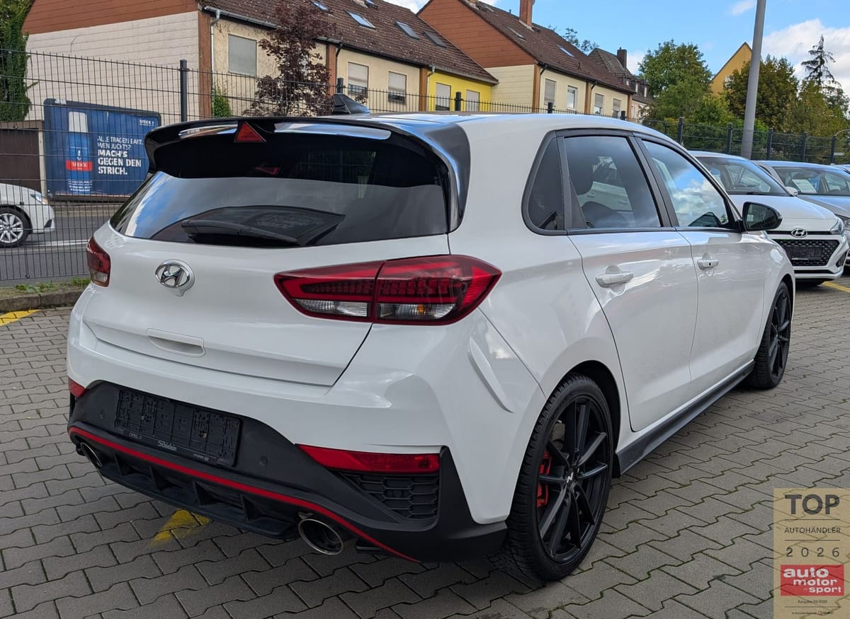 Hyundai i30 2.0 N-Performance*1.Hd*Auto*LED*RKam*CarPlay foto 5