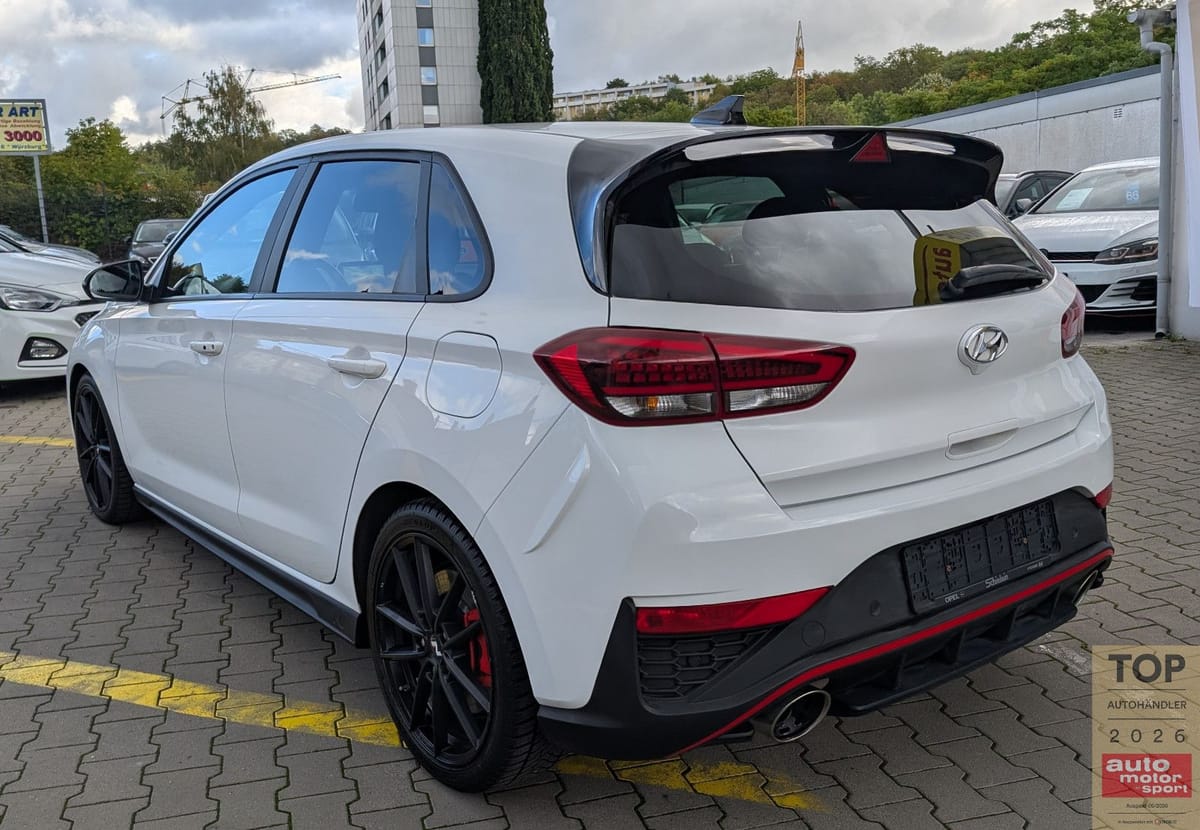 Hyundai i30 2.0 N-Performance*1.Hd*Auto*LED*RKam*CarPlay foto 7