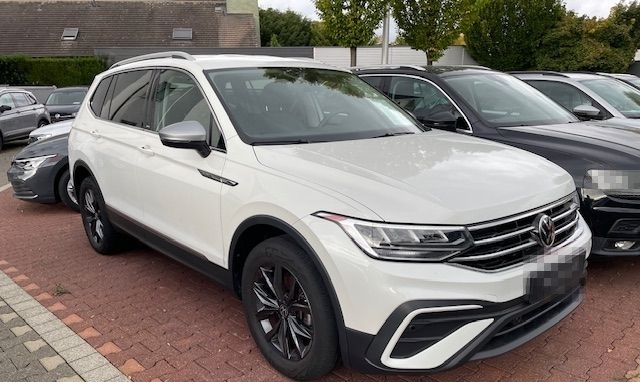 Volkswagen Tiguan Allspace 2.0 TDI Move NAVI AHK LED Tel. d foto 2
