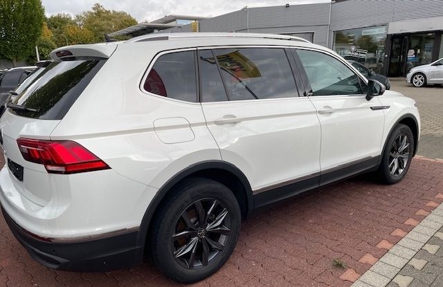 Volkswagen Tiguan Allspace 2.0 TDI Move NAVI AHK LED Tel. d foto 3