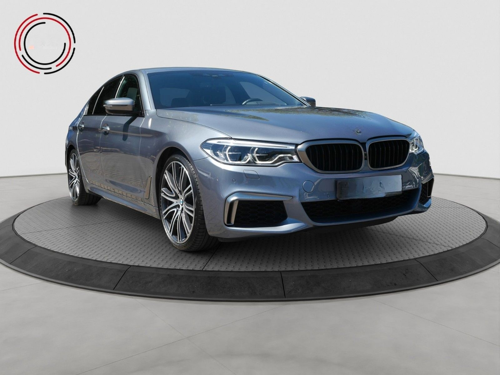 BMW M550i xDrive DIGITACHO HUD 360° H&K 20" STANDH foto 3