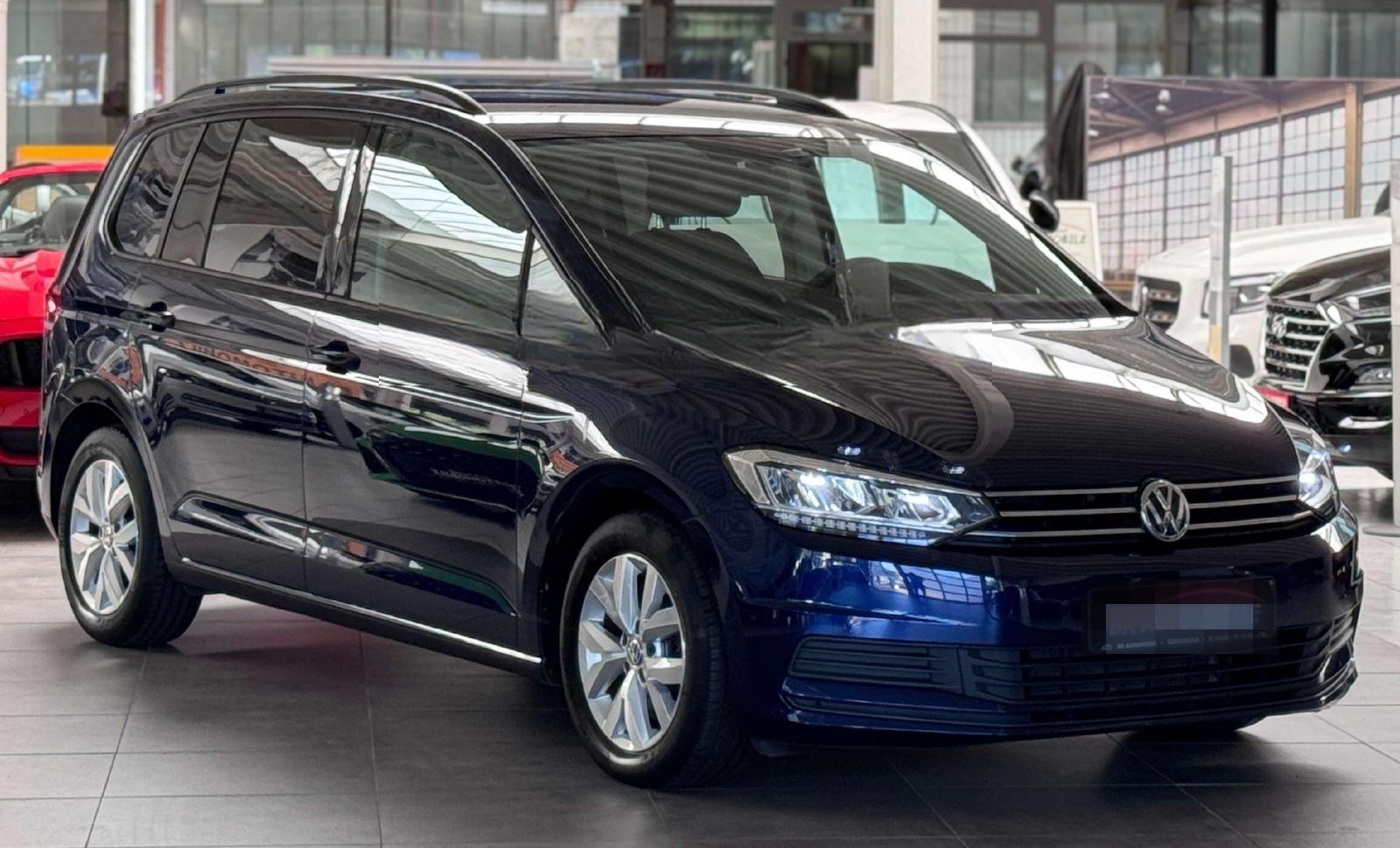 Volkswagen Touran Comfortline*7-Sitze*LED*Navi*Alcantara*Tü foto 2