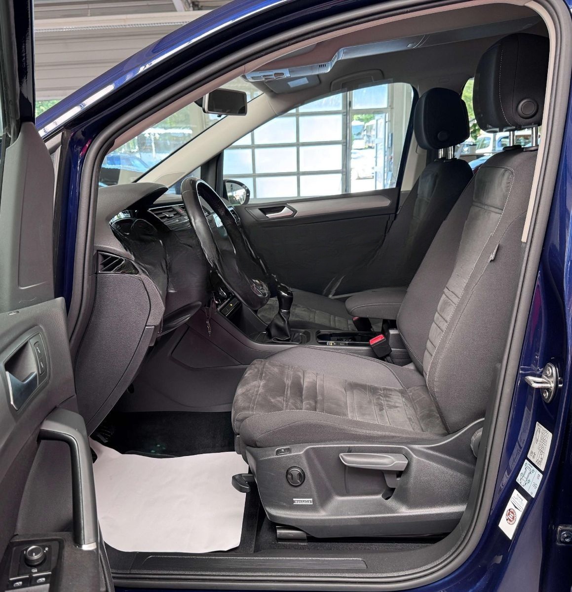 Volkswagen Touran Comfortline*7-Sitze*LED*Navi*Alcantara*Tü foto 12
