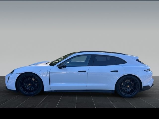 Porsche Taycan GTS Sport Turismo foto 2