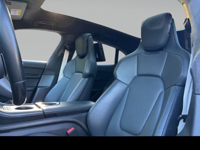 Porsche Taycan GTS Sport Turismo foto 23