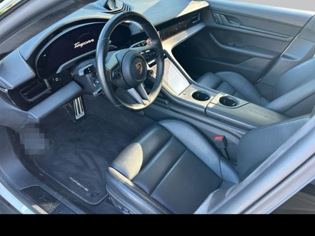 Porsche Taycan GTS Sport Turismo foto 4