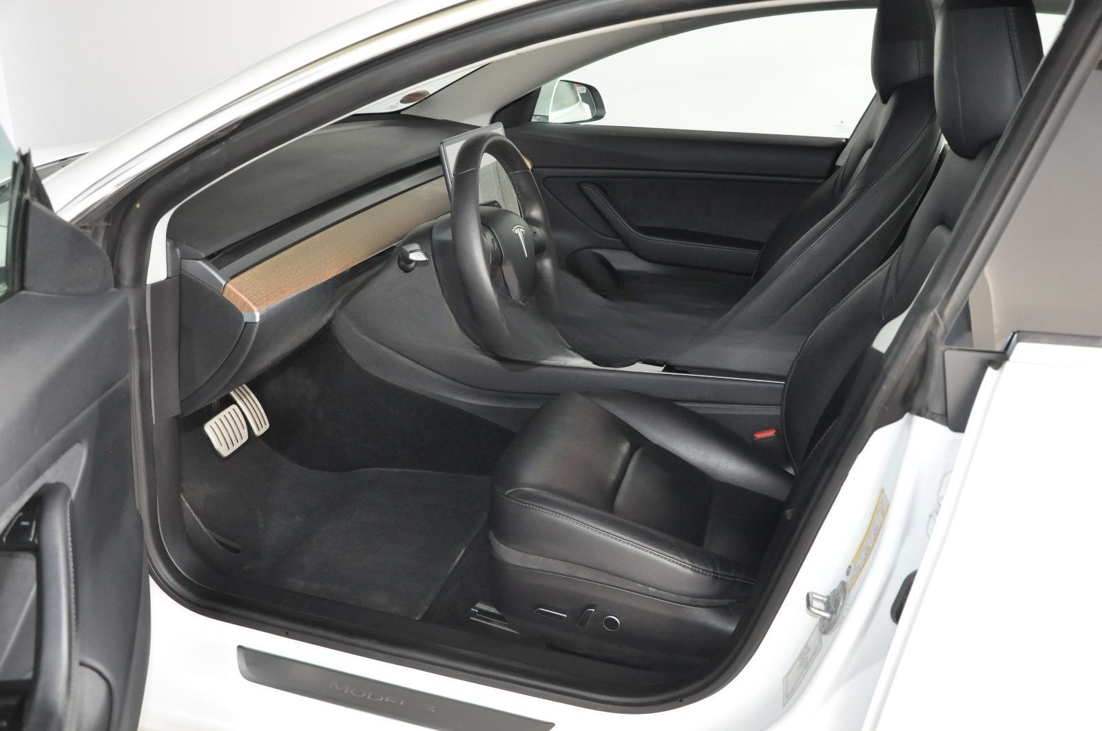 Tesla Model 3 Performance Dual AWD 355KW foto 16