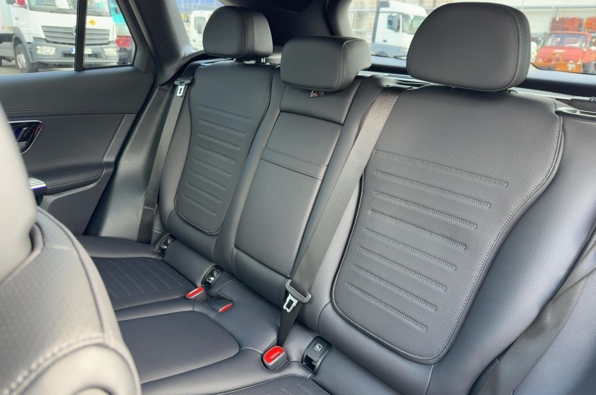 Mercedes-Benz GLC 300 d 4M AMG Line DigiLight|KeyGo|S-Dach|TWA foto 16