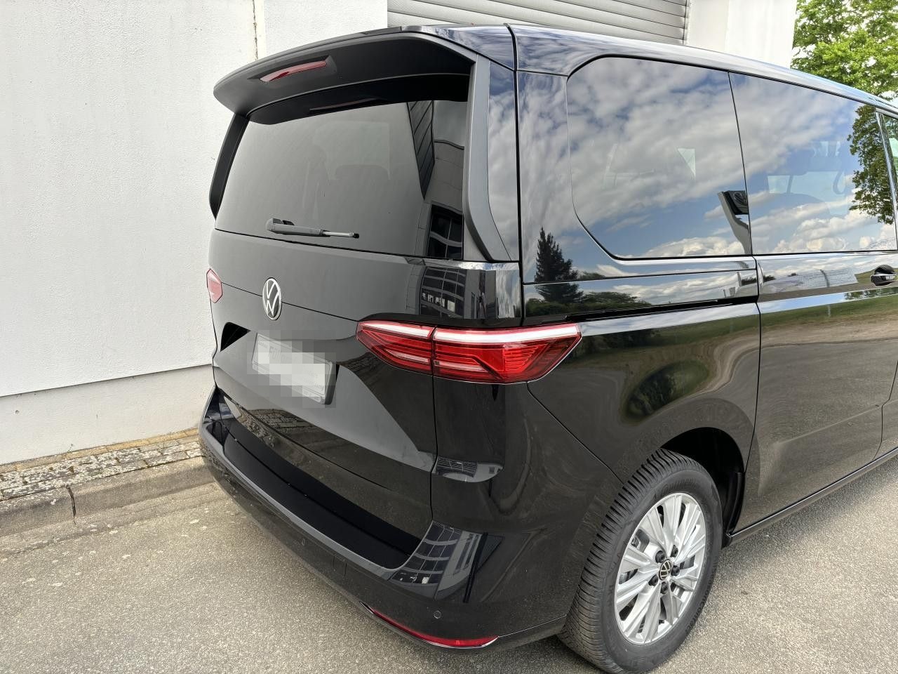 Volkswagen T7 Multivan 2.0 TDI DSG Rückfahrk. Navi foto 13