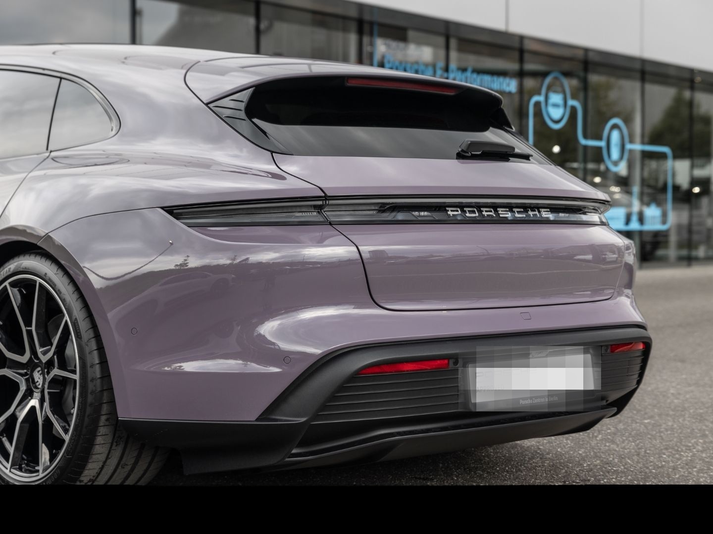 Porsche Taycan Sport Turismo Abstandstempomat LED-Matrix foto 17