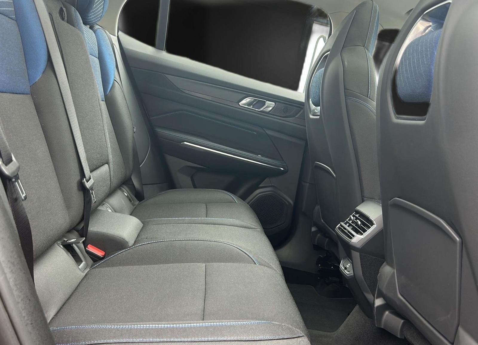 Lynk&Co Pano*LED*Navi*ACC*VZ*TW*Spur*18*Carplay foto 17