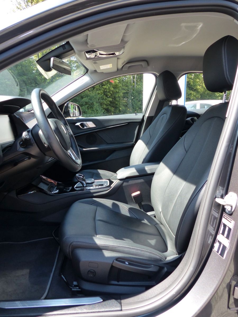 BMW 118i Aut. LuxuryLine,Driving-Ass.,HUD,Navi,LED foto 11