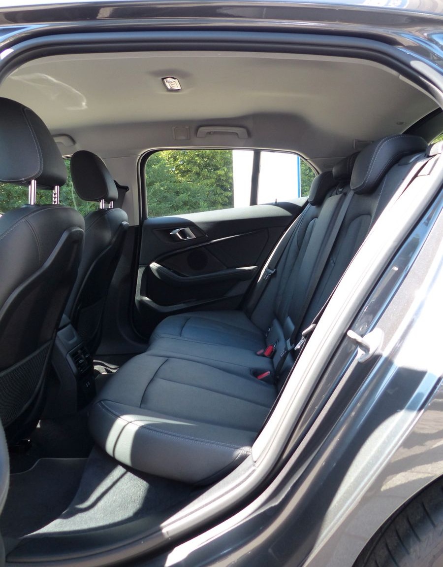 BMW 118i Aut. LuxuryLine,Driving-Ass.,HUD,Navi,LED foto 12