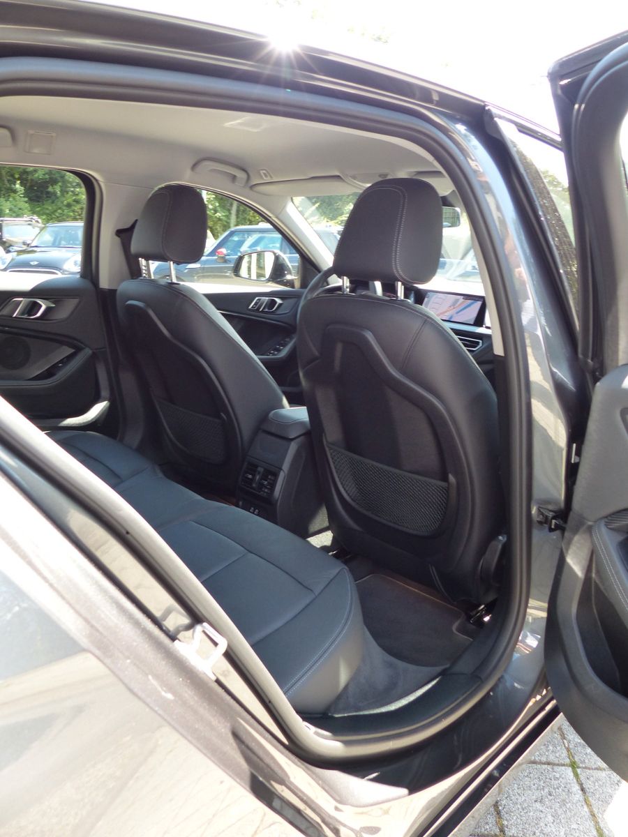 BMW 118i Aut. LuxuryLine,Driving-Ass.,HUD,Navi,LED foto 15