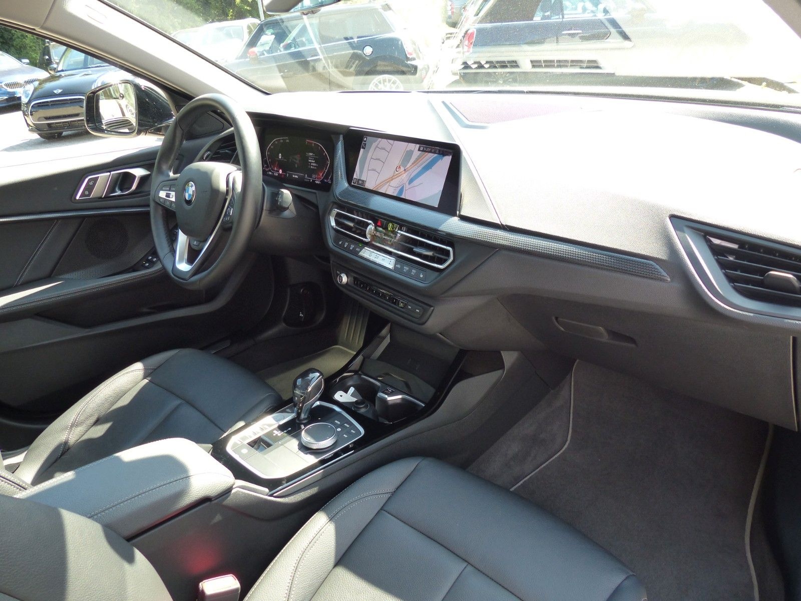 BMW 118i Aut. LuxuryLine,Driving-Ass.,HUD,Navi,LED foto 16
