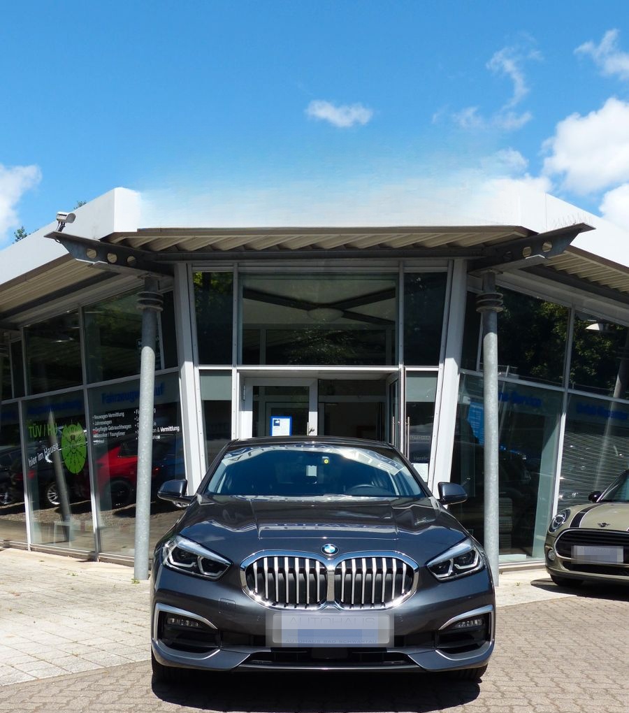 BMW 118i Aut. LuxuryLine,Driving-Ass.,HUD,Navi,LED foto 3