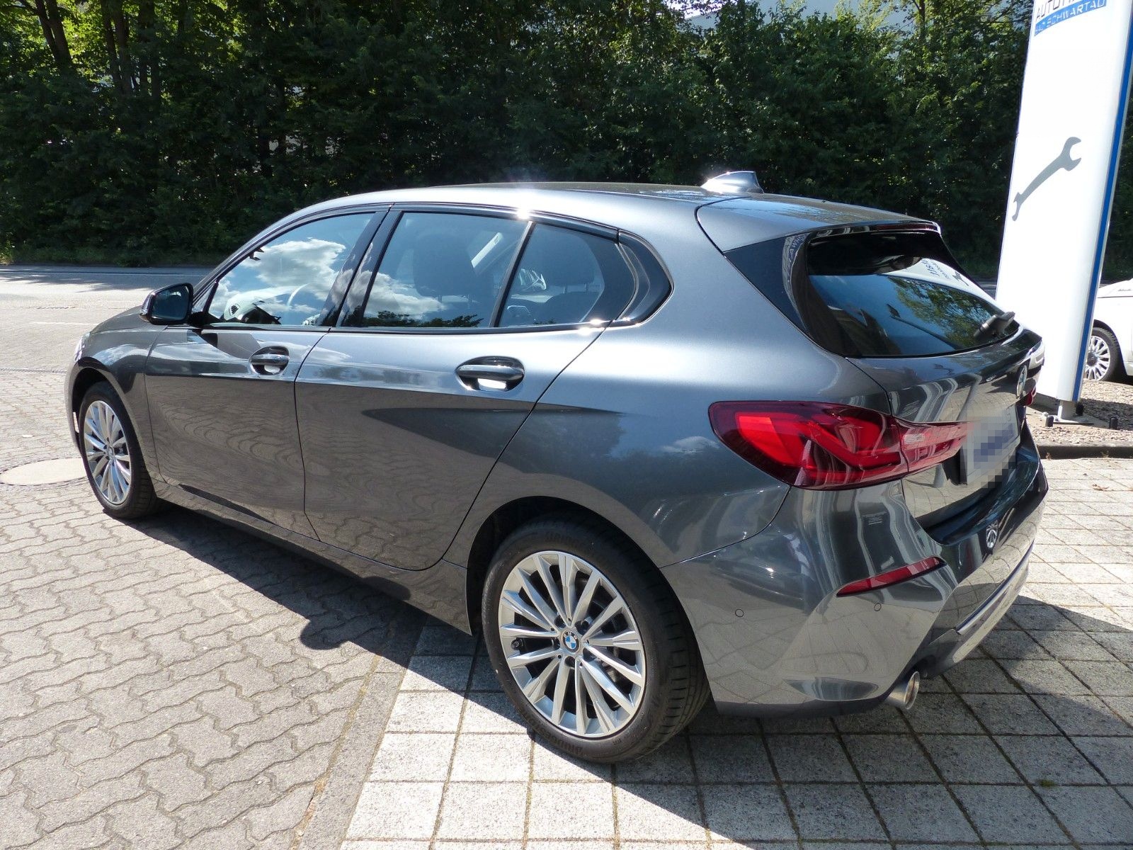 BMW 118i Aut. LuxuryLine,Driving-Ass.,HUD,Navi,LED foto 7