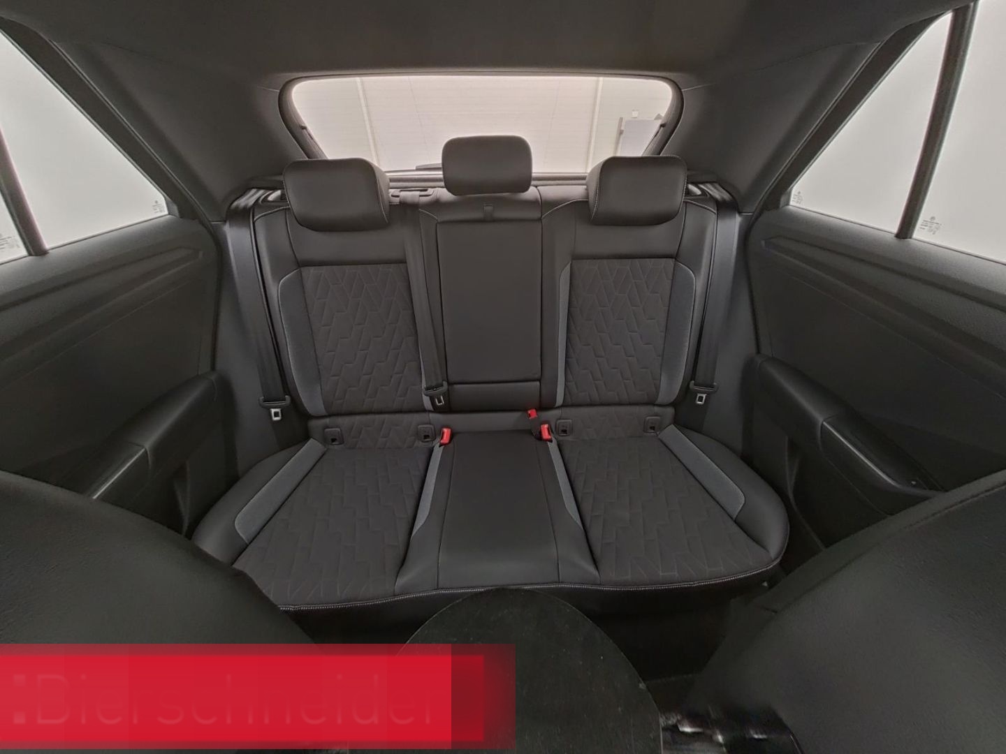 Volkswagen T-Roc 1.5 TSI DSG Goal PLUS PAKET AHK KAMERA NAV foto 17