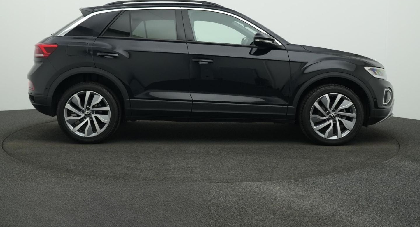 Volkswagen T-Roc 1.5 TSI DSG Goal PLUS PAKET AHK KAMERA NAV foto 8