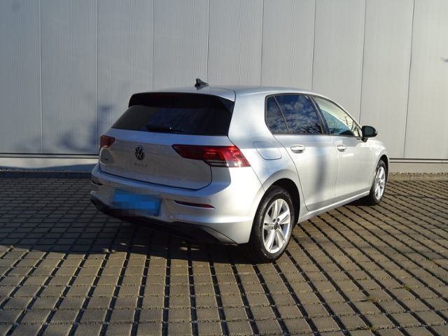 Volkswagen Golf VIII 1.5 TSI Life LED/NAVI+VZE/16-ZOLL/PDC/ foto 3