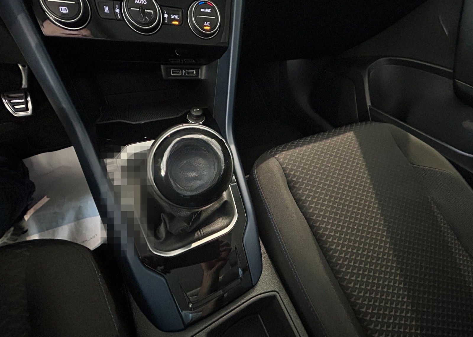 Volkswagen T-ROC 1.0 United*NAVI*RÜCKFAHRKAM*BLIND SPOT* foto 24