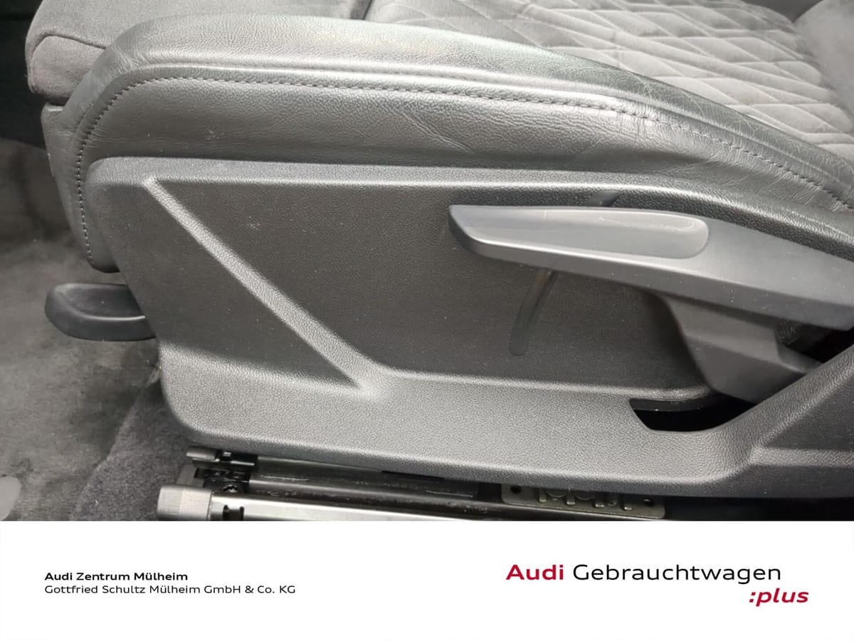 Audi RS3 Sportback 2.5 TFSI quattro Navi Pano LED vir foto 12