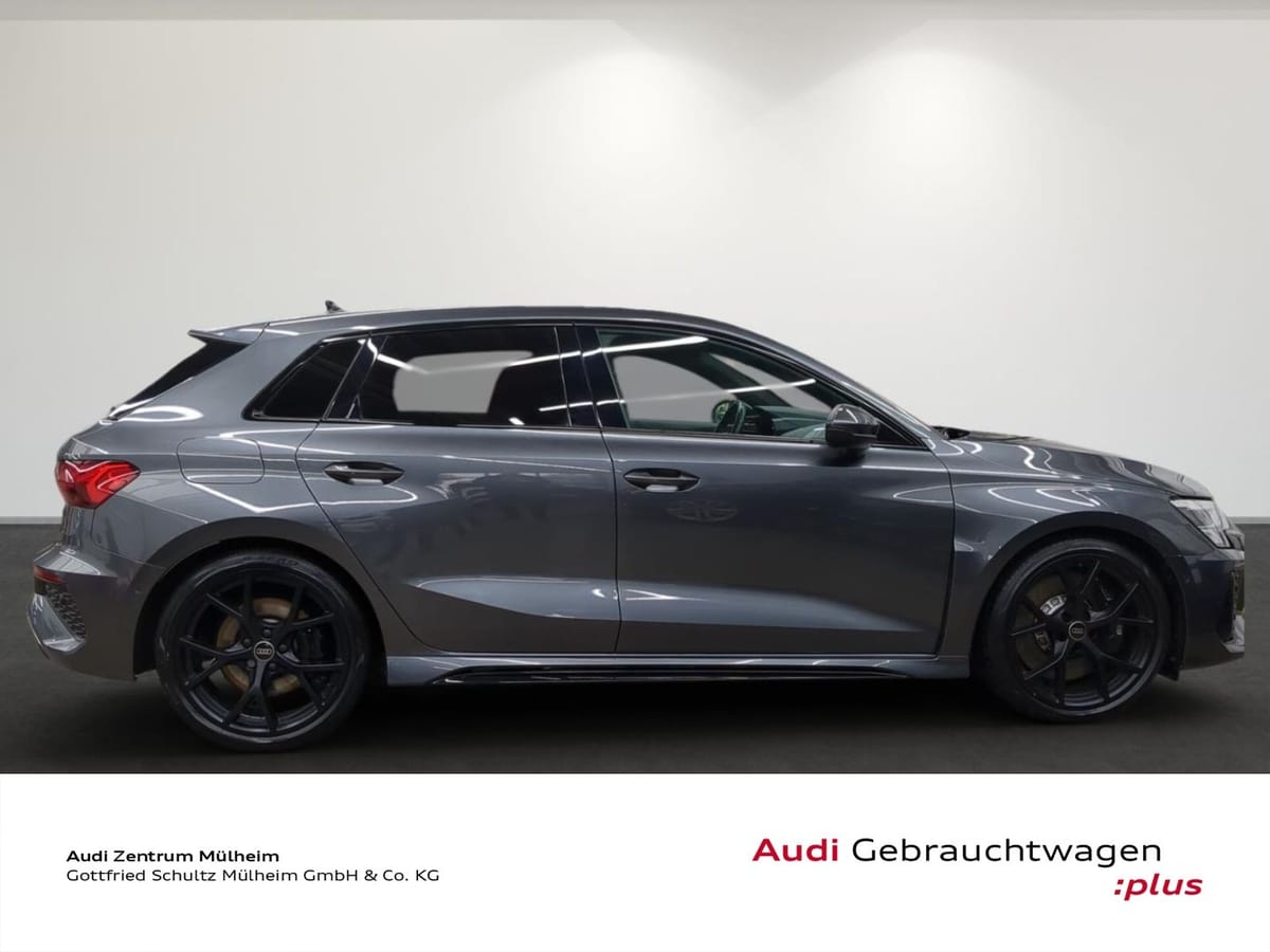 Audi RS3 Sportback 2.5 TFSI quattro Navi Pano LED vir foto 3