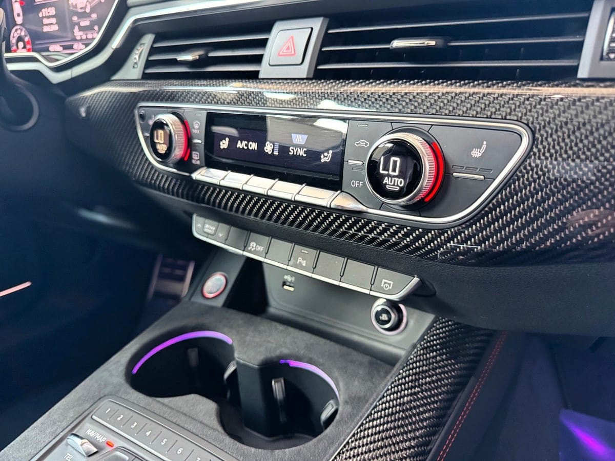 Audi RS5 Coupe quattro / HUD / Pano / B&O / 360° foto 24