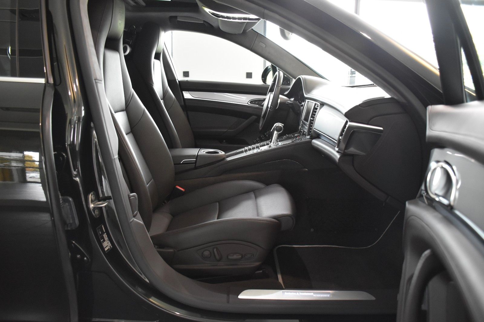 Porsche Panamera 4S PDK"EXCLUSIVE&TEQUIPMENT"FOND-ENTERT foto 24