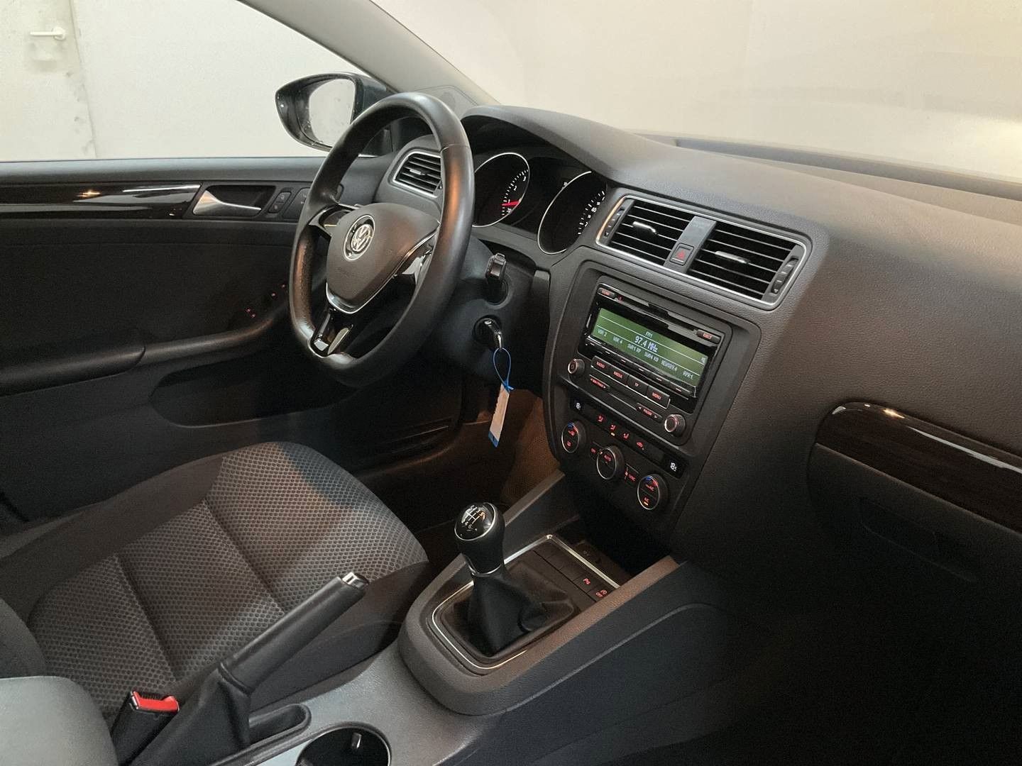 Volkswagen Jetta VI Basis BMT Xenon PDC LED Premium Klima foto 10