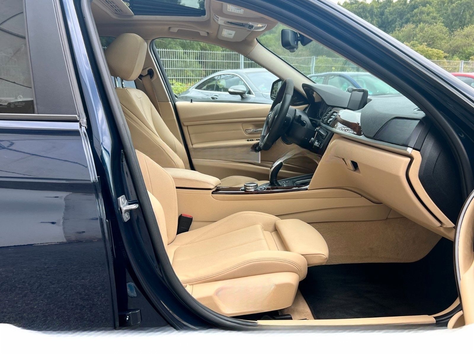 BMW 335i xDrive*M Performance*Harman-Kardon*19Z* foto 25