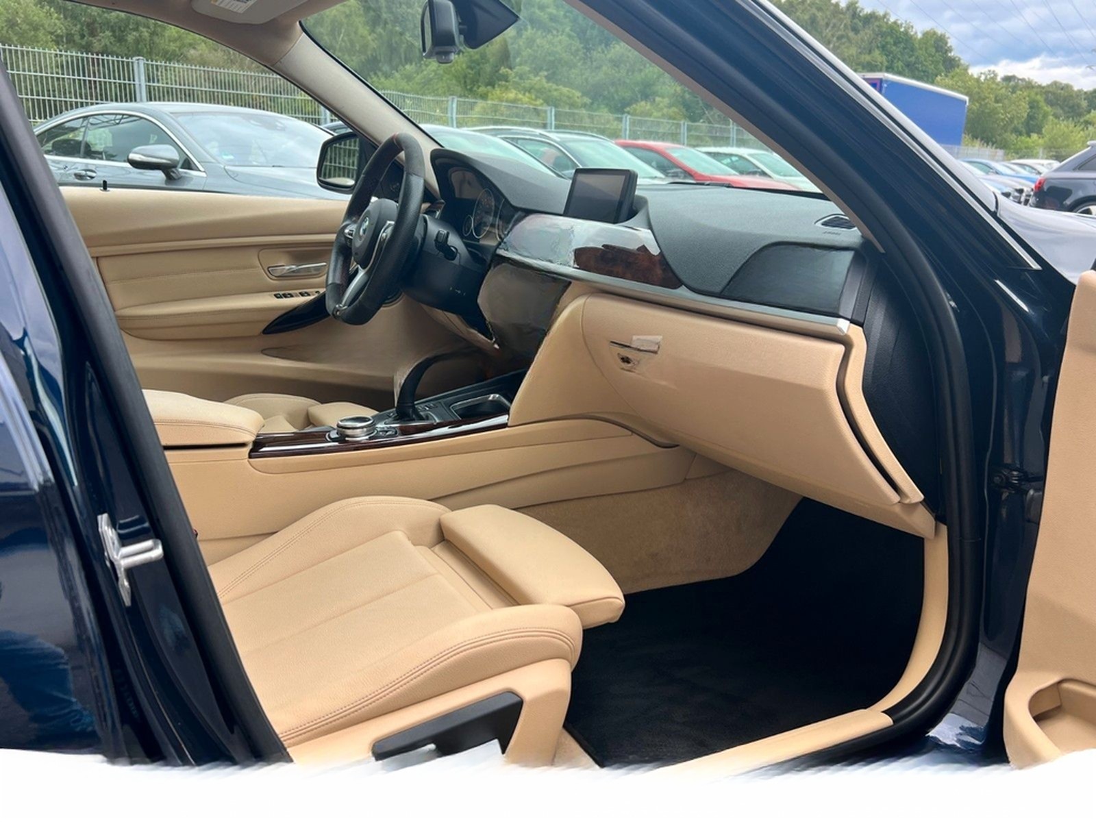 BMW 335i xDrive*M Performance*Harman-Kardon*19Z* foto 26