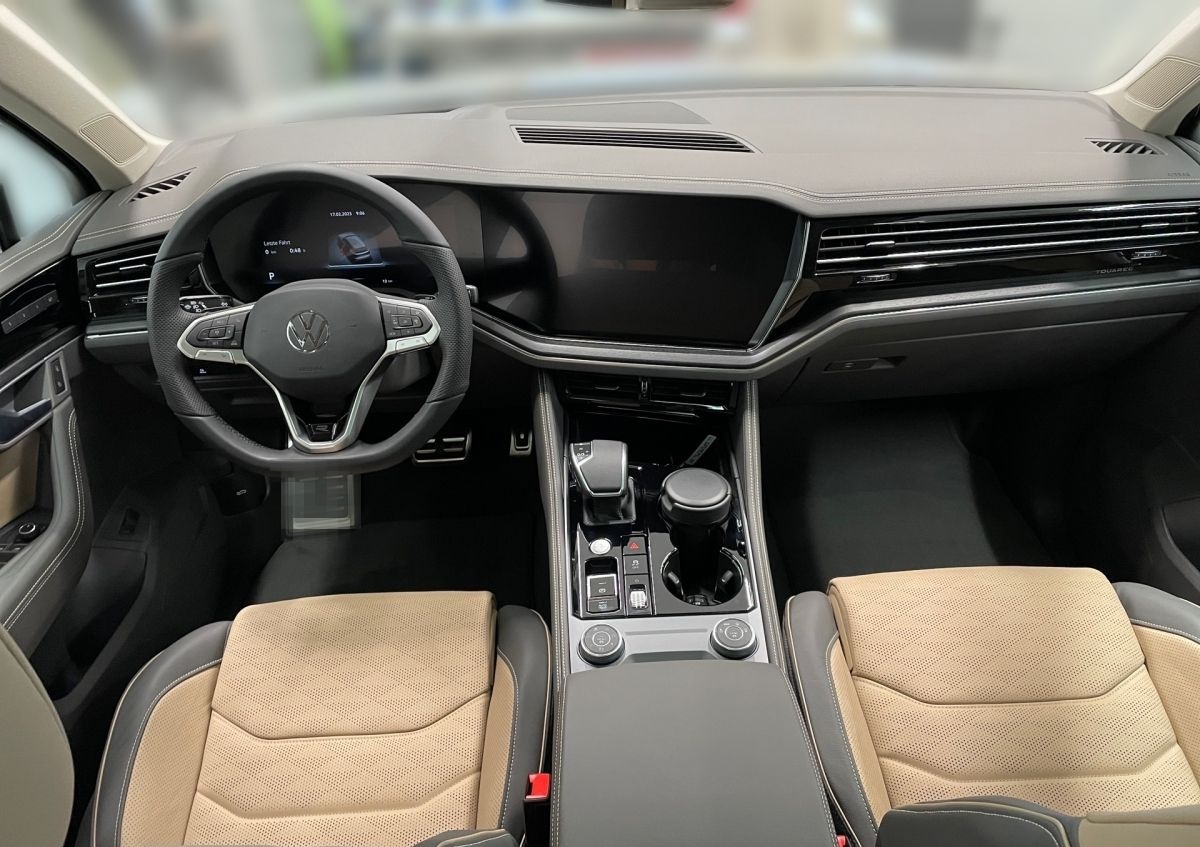 Volkswagen Touareg 3.0 TDI 4M R-Line *AHK*HEAD-UP*PANO* foto 14
