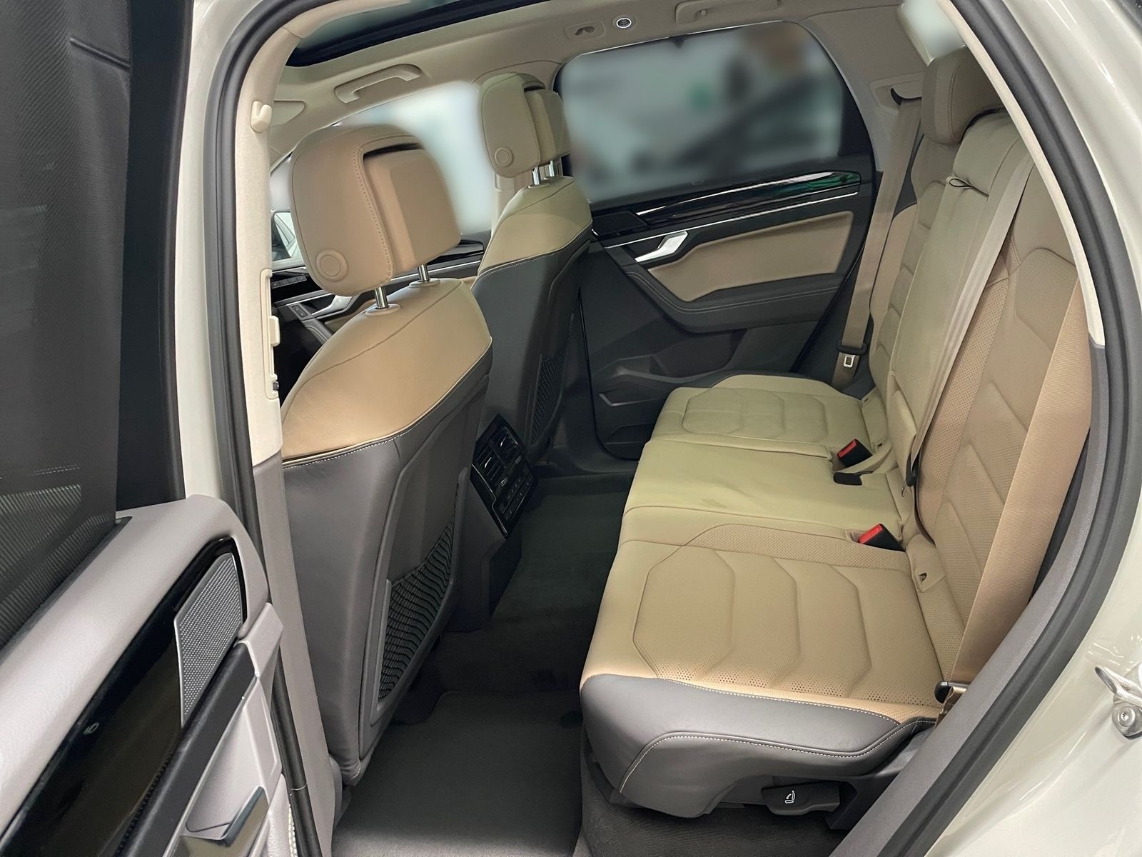 Volkswagen Touareg 3.0 TDI 4M R-Line *AHK*HEAD-UP*PANO* foto 15