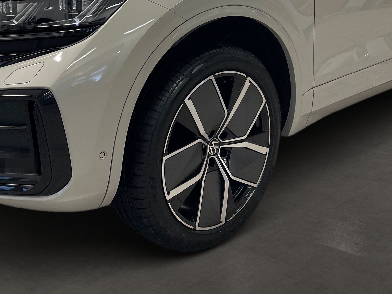Volkswagen Touareg 3.0 TDI 4M R-Line *AHK*HEAD-UP*PANO* foto 10