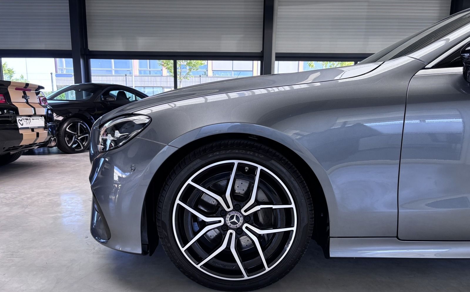 Mercedes-Benz E 220 CABRIO AMG AR+WIDE+MBUX+KAMERA+DAB+ALU+AHK foto 11