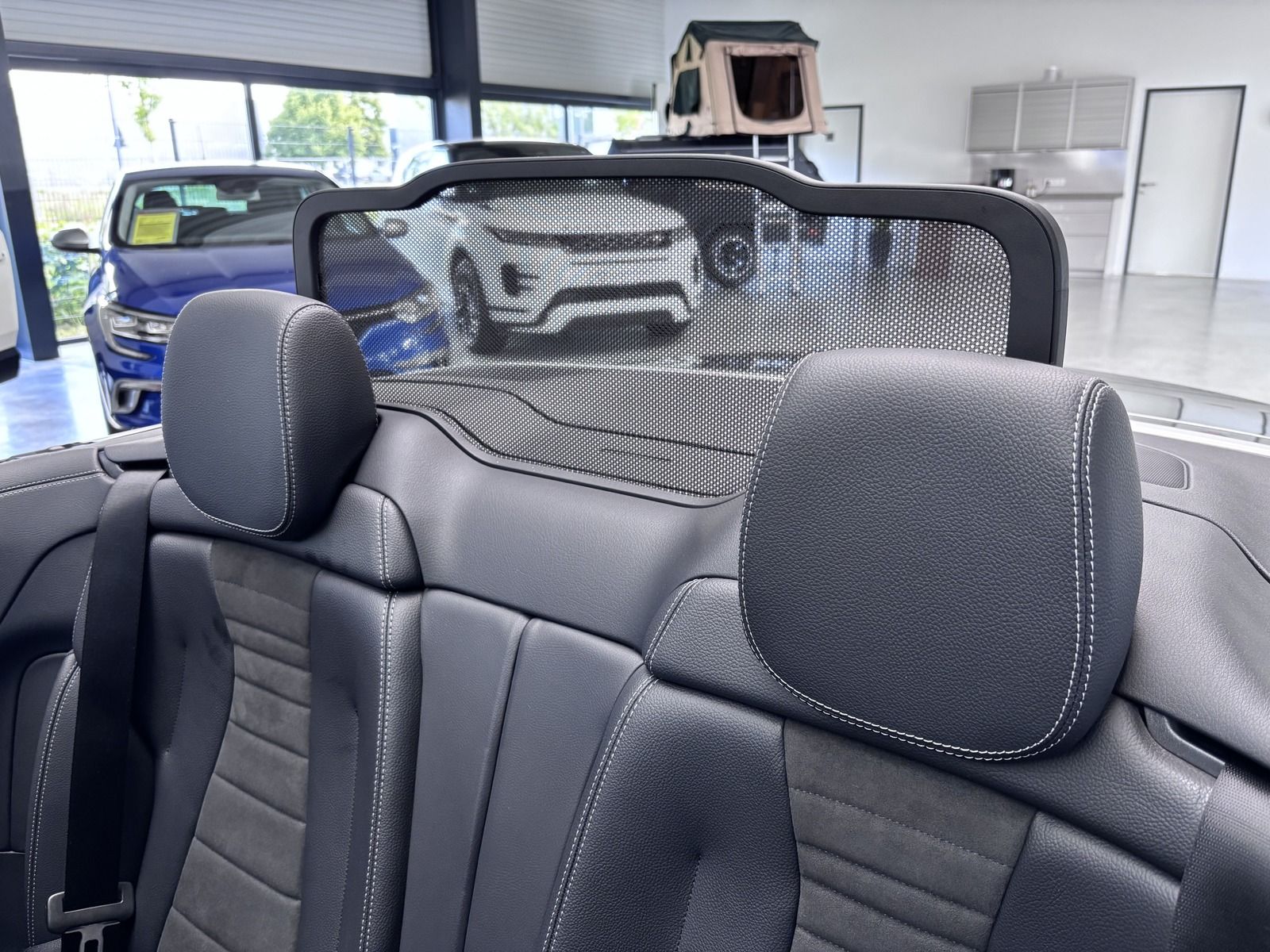 Mercedes-Benz E 220 CABRIO AMG AR+WIDE+MBUX+KAMERA+DAB+ALU+AHK foto 16