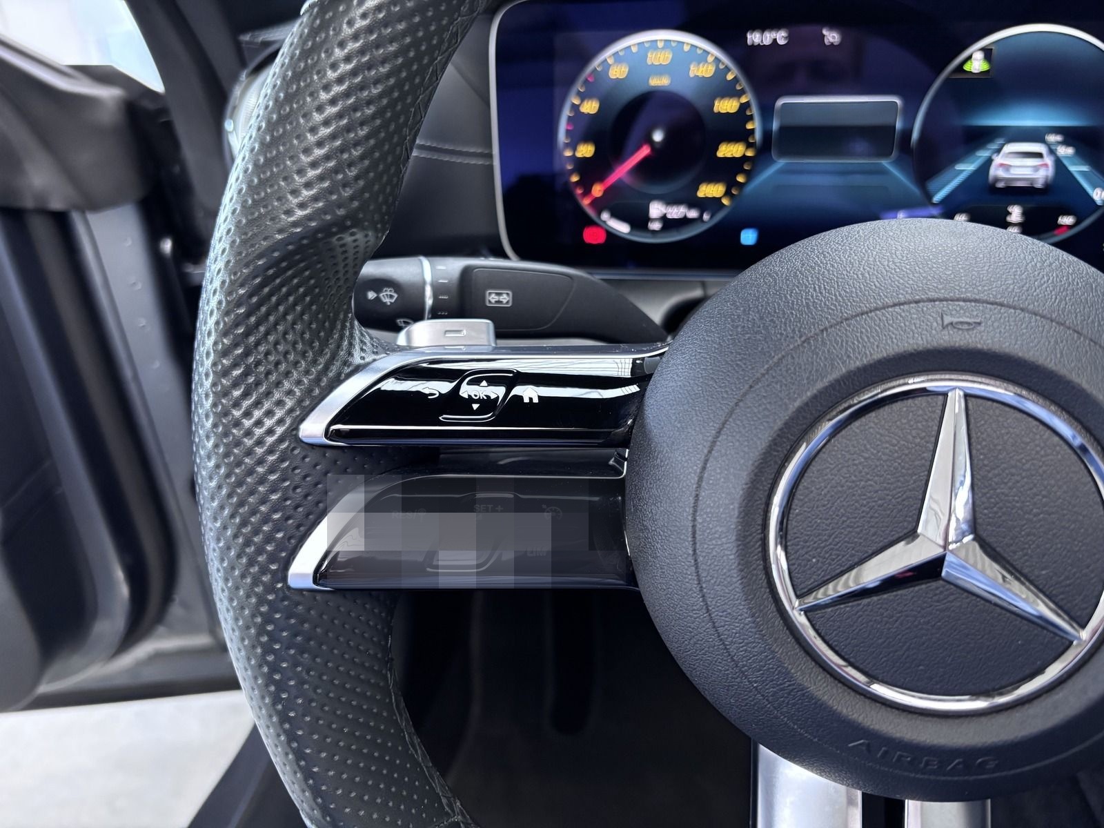 Mercedes-Benz E 220 CABRIO AMG AR+WIDE+MBUX+KAMERA+DAB+ALU+AHK foto 19