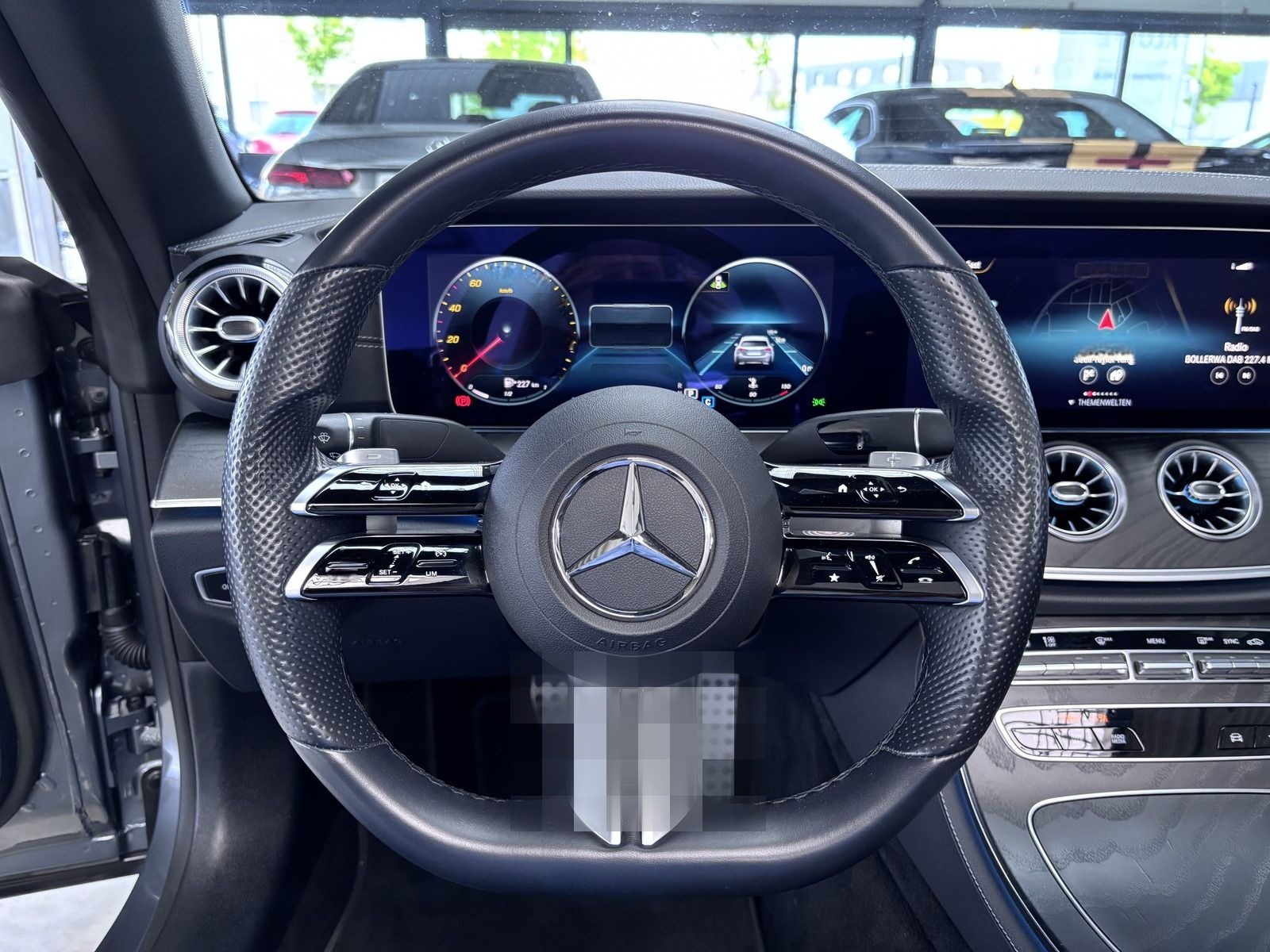 Mercedes-Benz E 220 CABRIO AMG AR+WIDE+MBUX+KAMERA+DAB+ALU+AHK foto 21