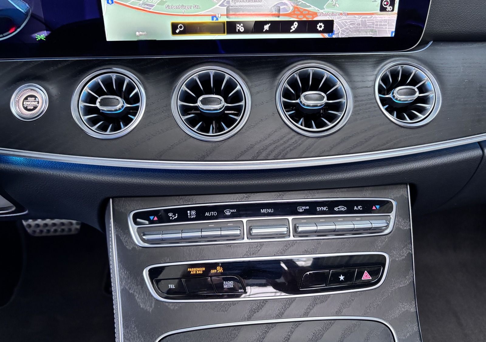 Mercedes-Benz E 220 CABRIO AMG AR+WIDE+MBUX+KAMERA+DAB+ALU+AHK foto 22
