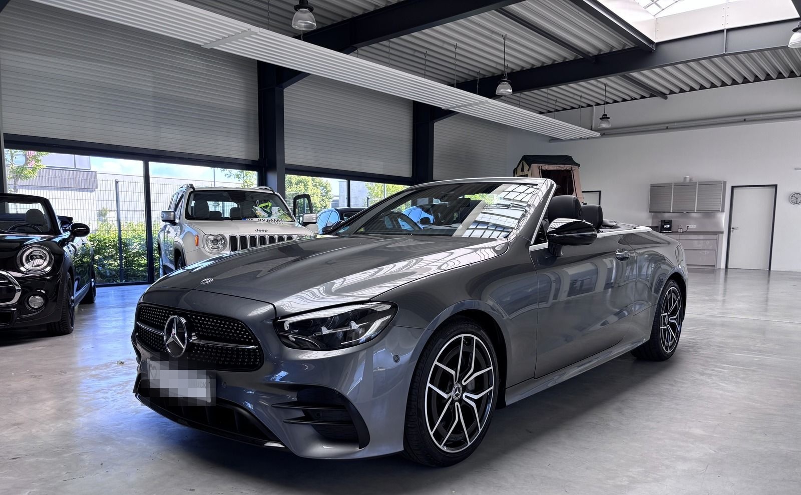 Mercedes-Benz E 220 CABRIO AMG AR+WIDE+MBUX+KAMERA+DAB+ALU+AHK foto 7