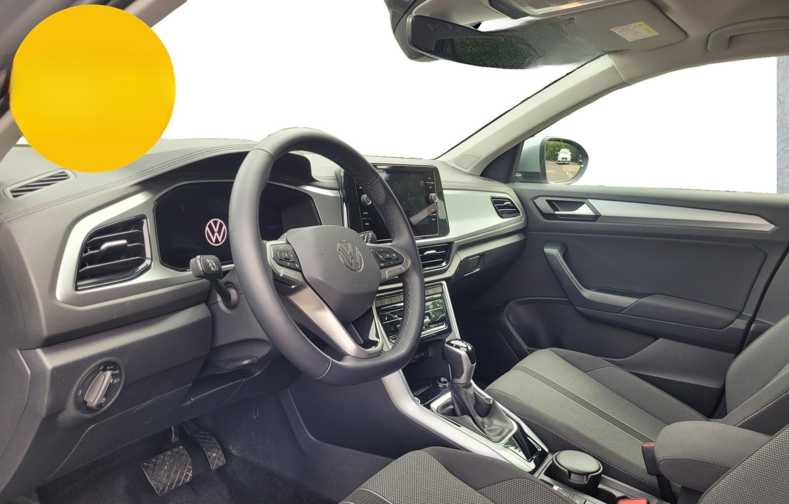 Volkswagen T-Roc 1.5 TSI Life *PDC*NAVI*SITZHEIZUNG* foto 10