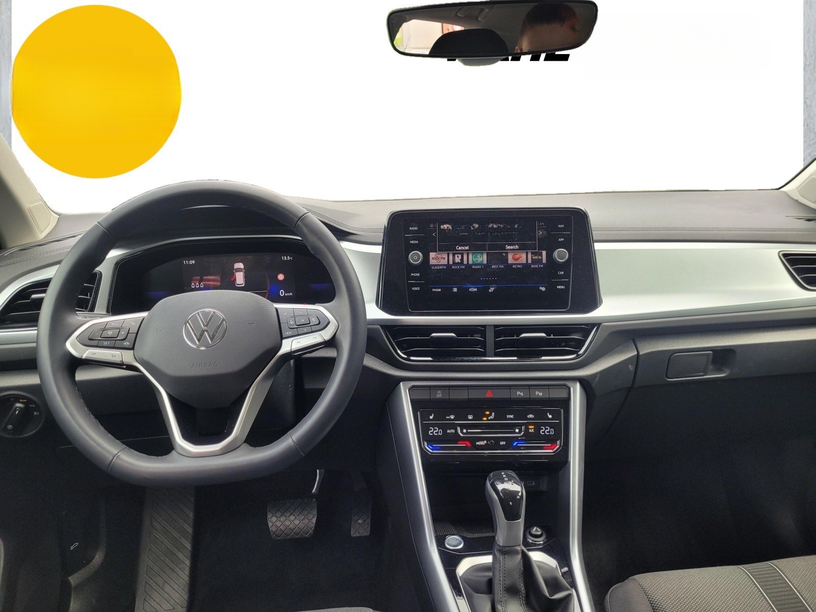 Volkswagen T-Roc 1.5 TSI Life *PDC*NAVI*SITZHEIZUNG* foto 12
