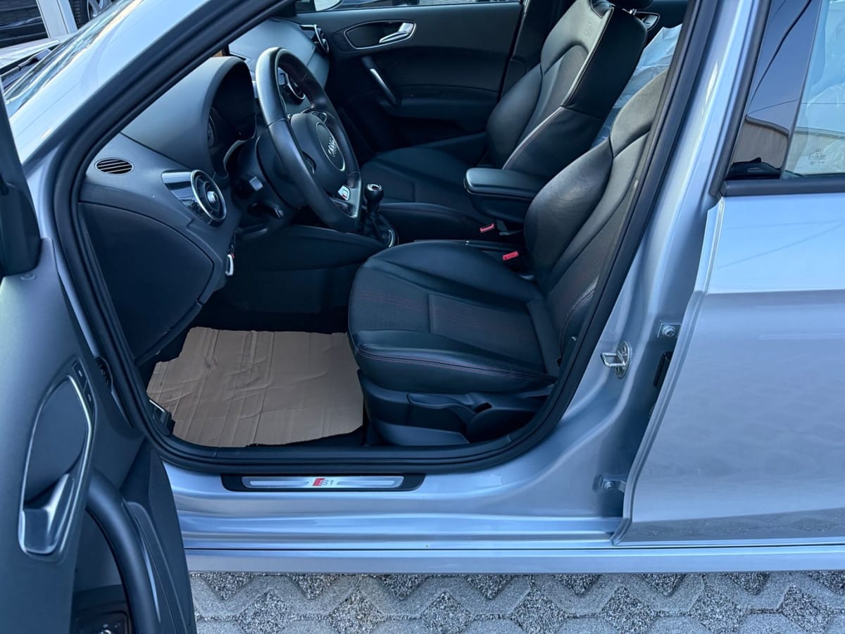 Audi S1 2.0 TFSI quattro Sportback Xenon Navi Leder foto 11