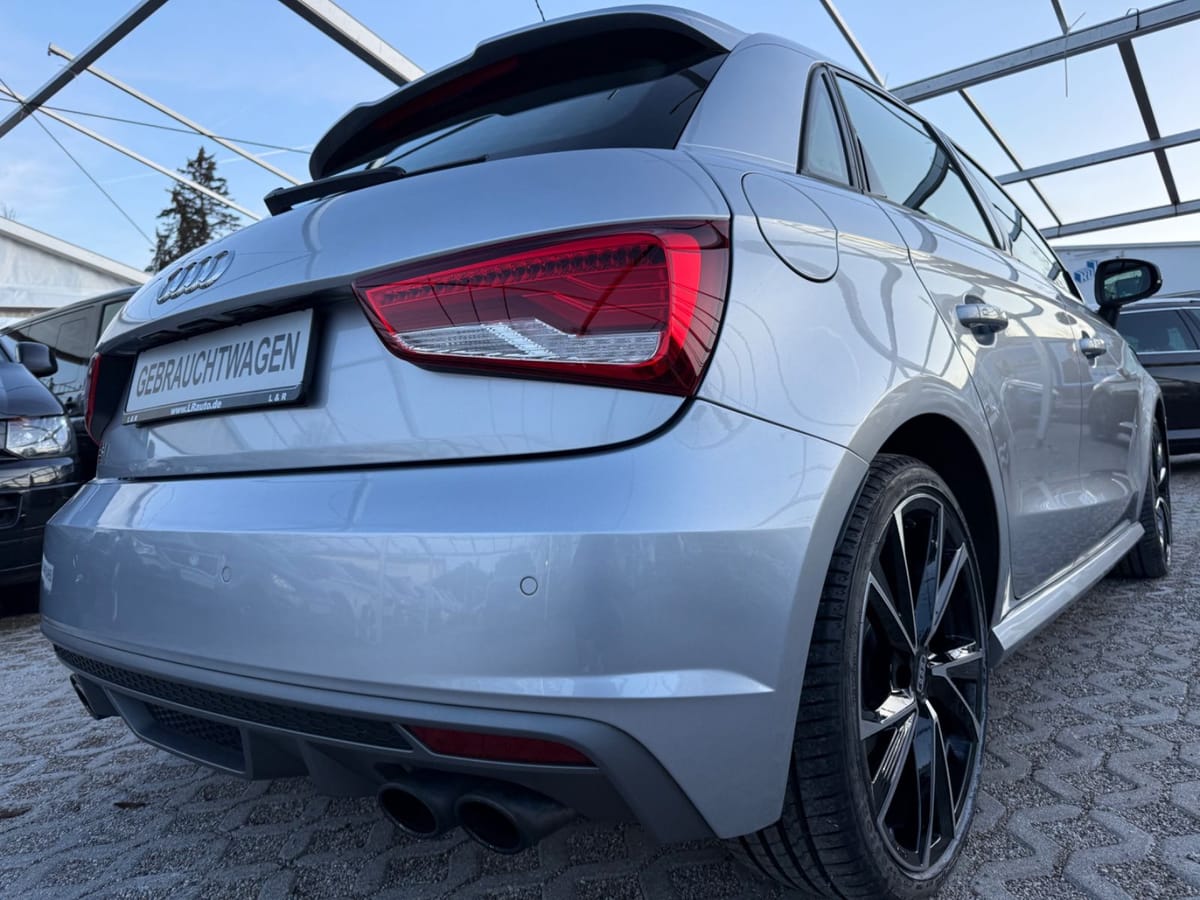 Audi S1 2.0 TFSI quattro Sportback Xenon Navi Leder foto 5