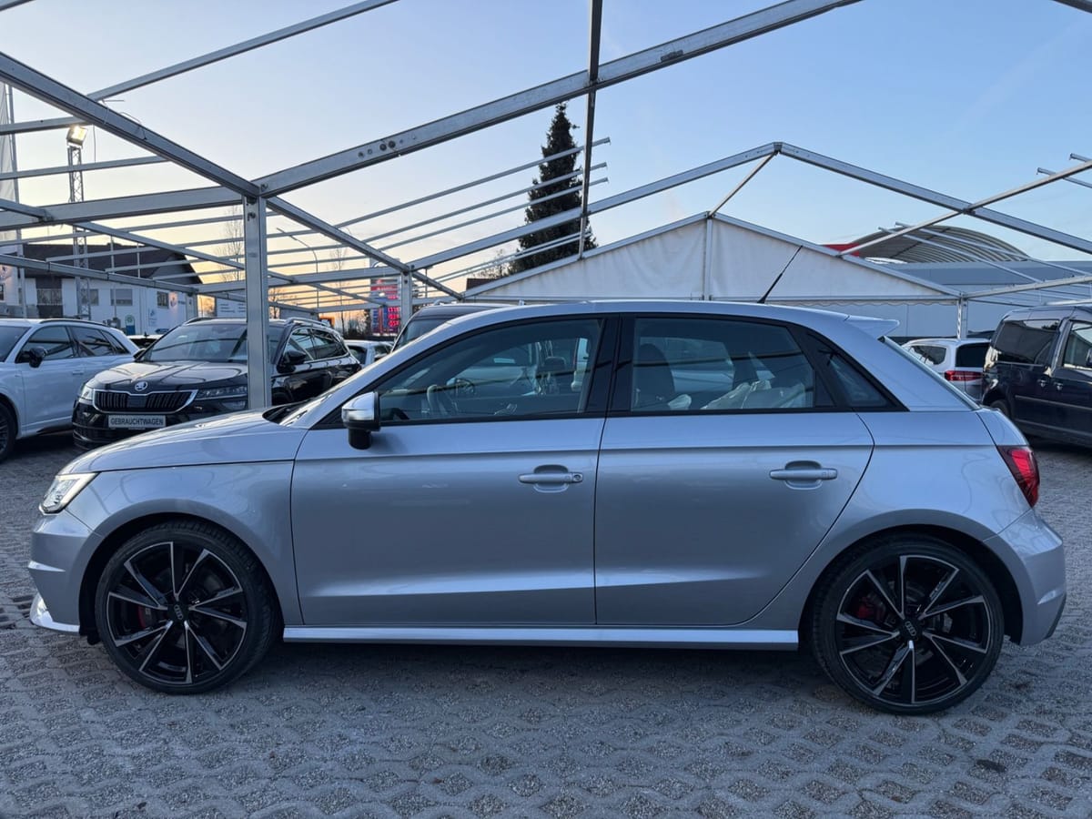 Audi S1 2.0 TFSI quattro Sportback Xenon Navi Leder foto 9