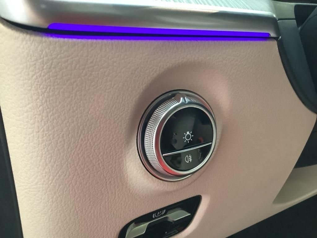 Mercedes-Benz C 180 AVANTGARDE+18''+LED HIGH PERFORMANCE+360° foto 15