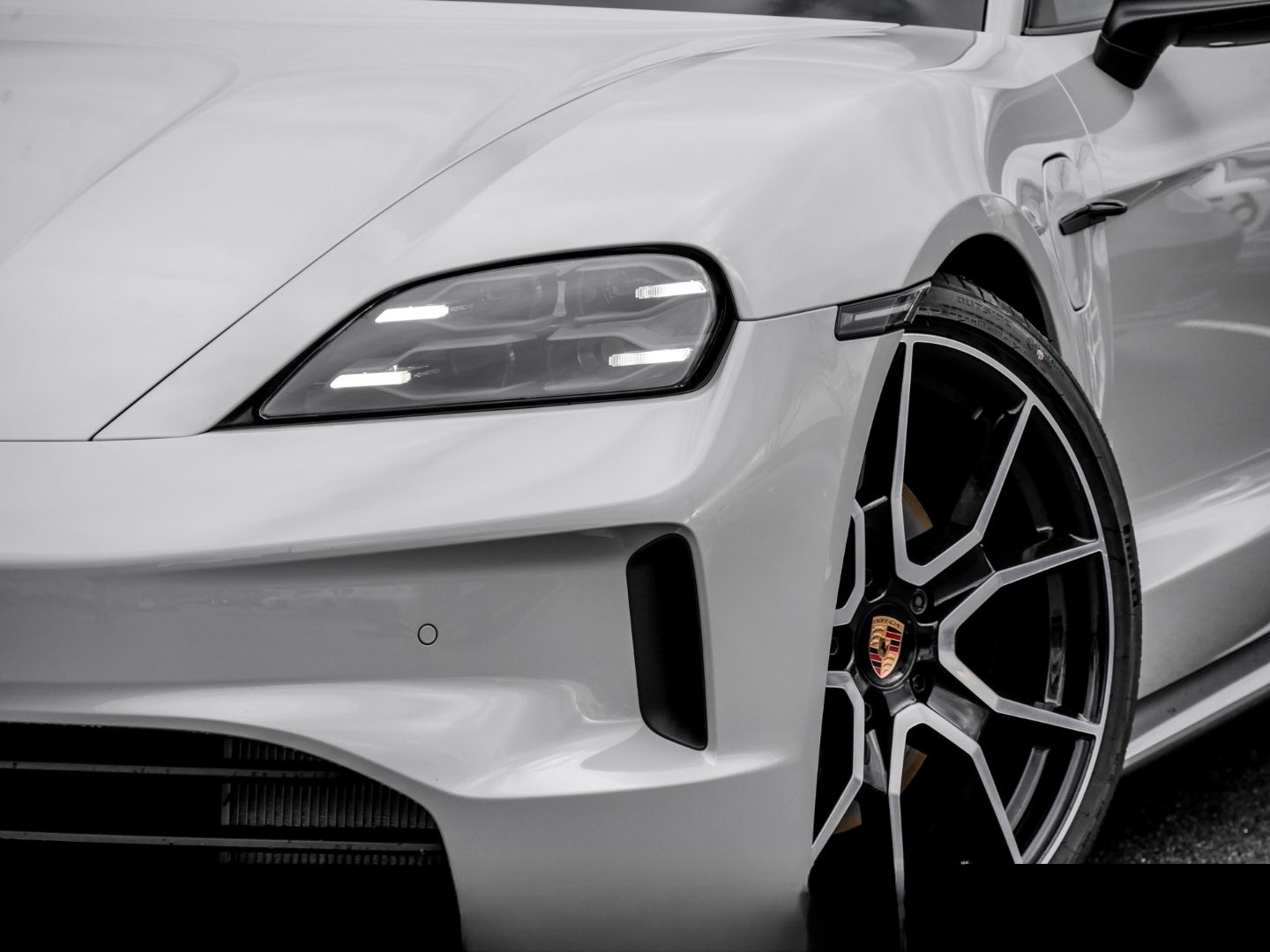 Porsche Taycan Sport Turismo BOSE Panorama LED-Matrix foto 23