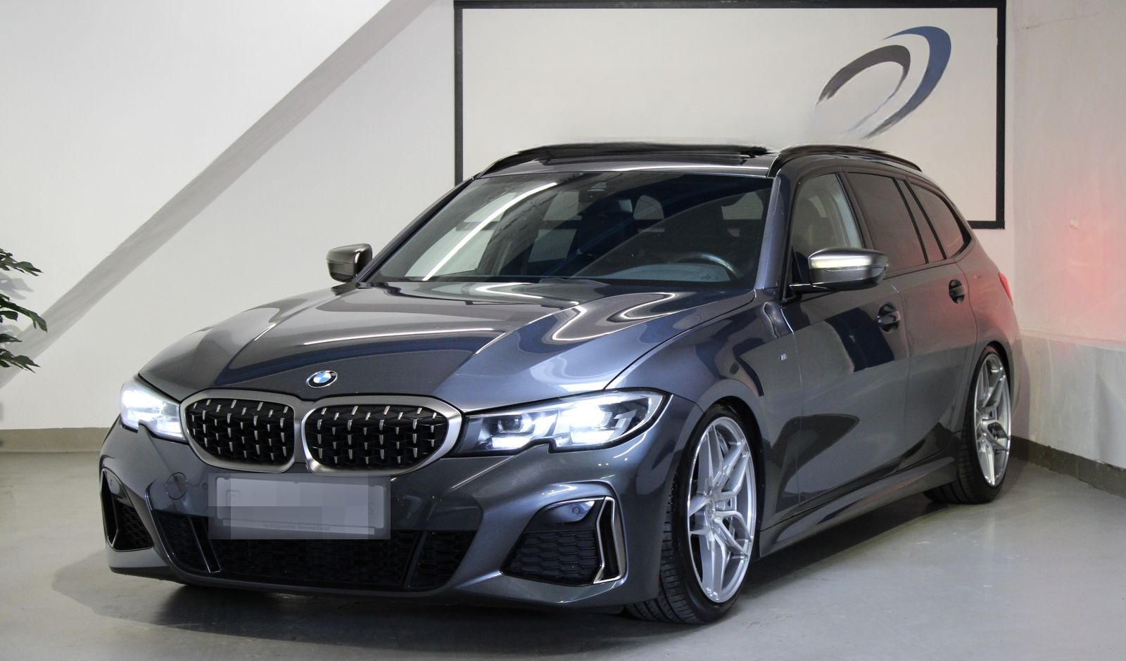 BMW M340i xDrive Touring *DEUTSCH*PANO*H&K*EINMALIG! foto 6